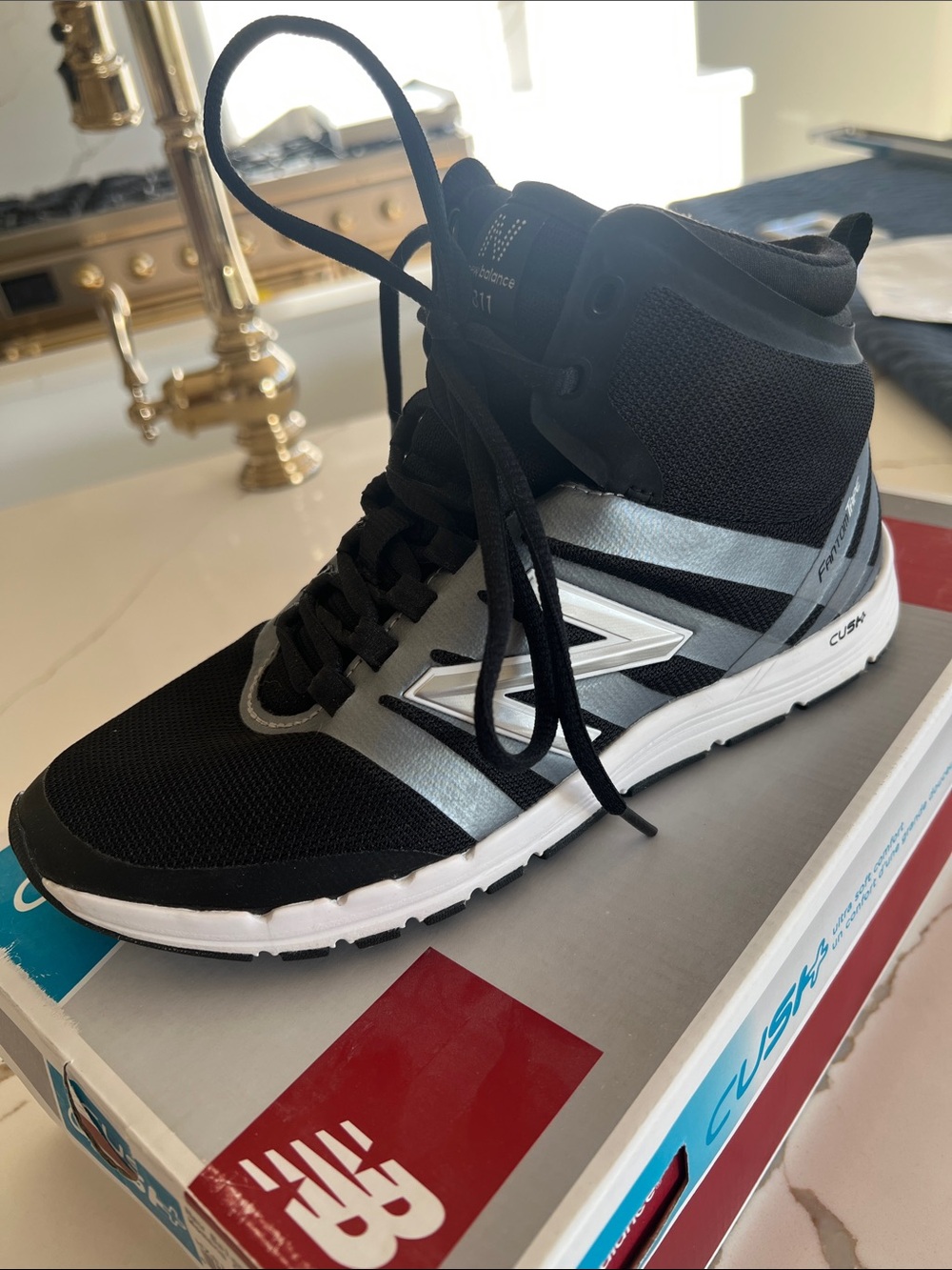 Rare New Balance Black & Silver High-Top Athletic Sneakers Style WX811MBW